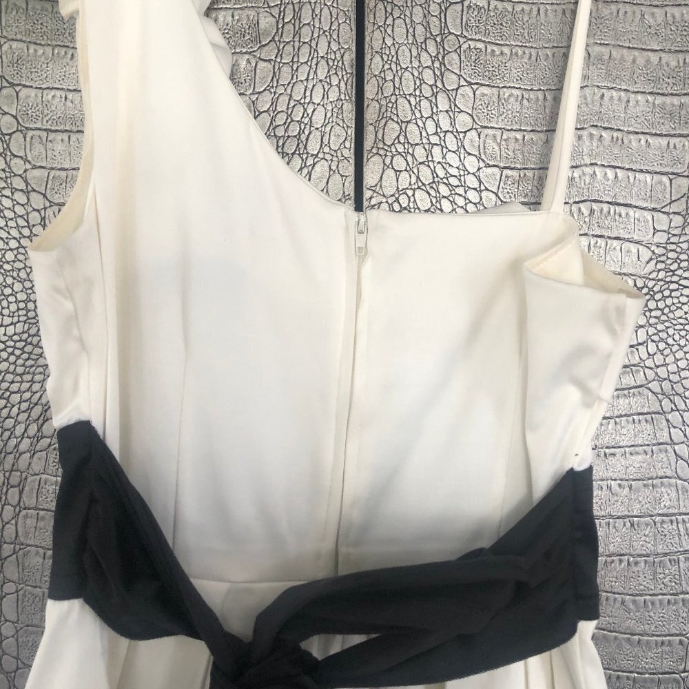 Tweeze Me Juniors Ivory Ruffle Dress Size 3 - Picture 4 of 7